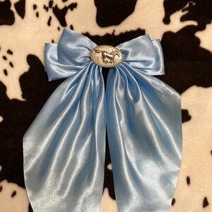 Western Horse Buckle Bow